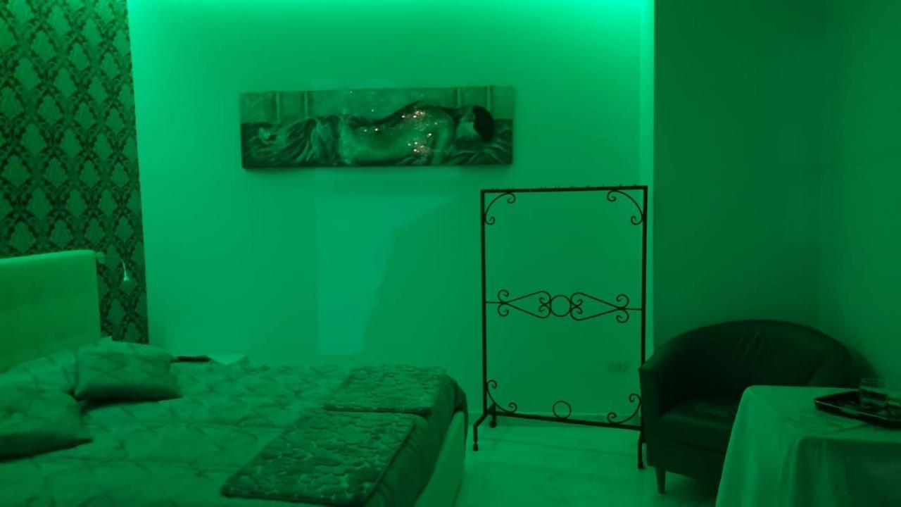 Luxury Room Al Cristo Velato Neapel Exterior foto